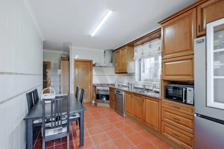 Moradia T3 para Venda em Azueira e Sobral da Abelheira Foto 25