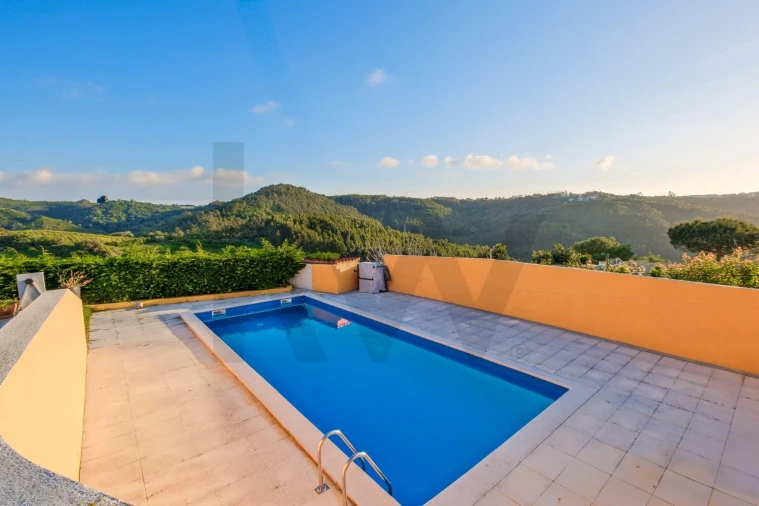 Moradia T3 para Venda em Azueira e Sobral da Abelheira Foto 10