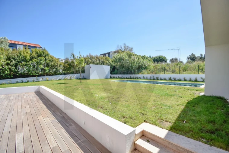 Moradia T5 para Venda em Barcarena Foto 35