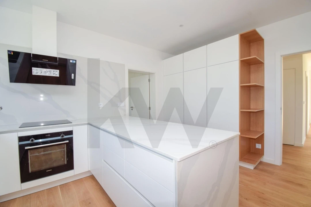 Moradia T5 para Venda em Barcarena Foto 12