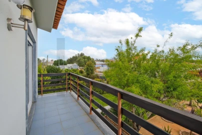 Moradia T4 para Venda em Alcabideche