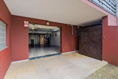 Moradia T4 para Venda em Alcabideche