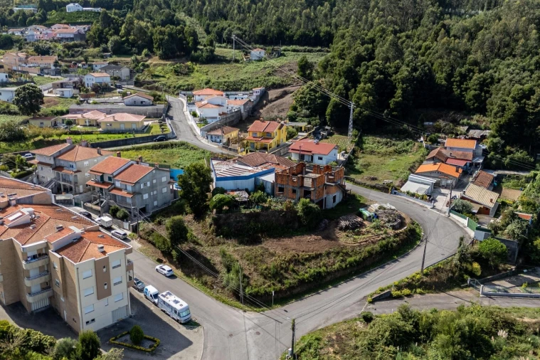 Terreno para Venda em Nogueira da Regedoura Foto 6