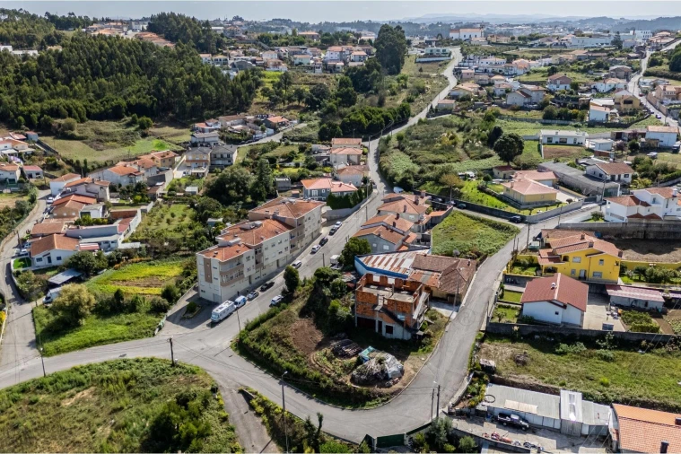 Terreno para Venda em Nogueira da Regedoura Foto 3