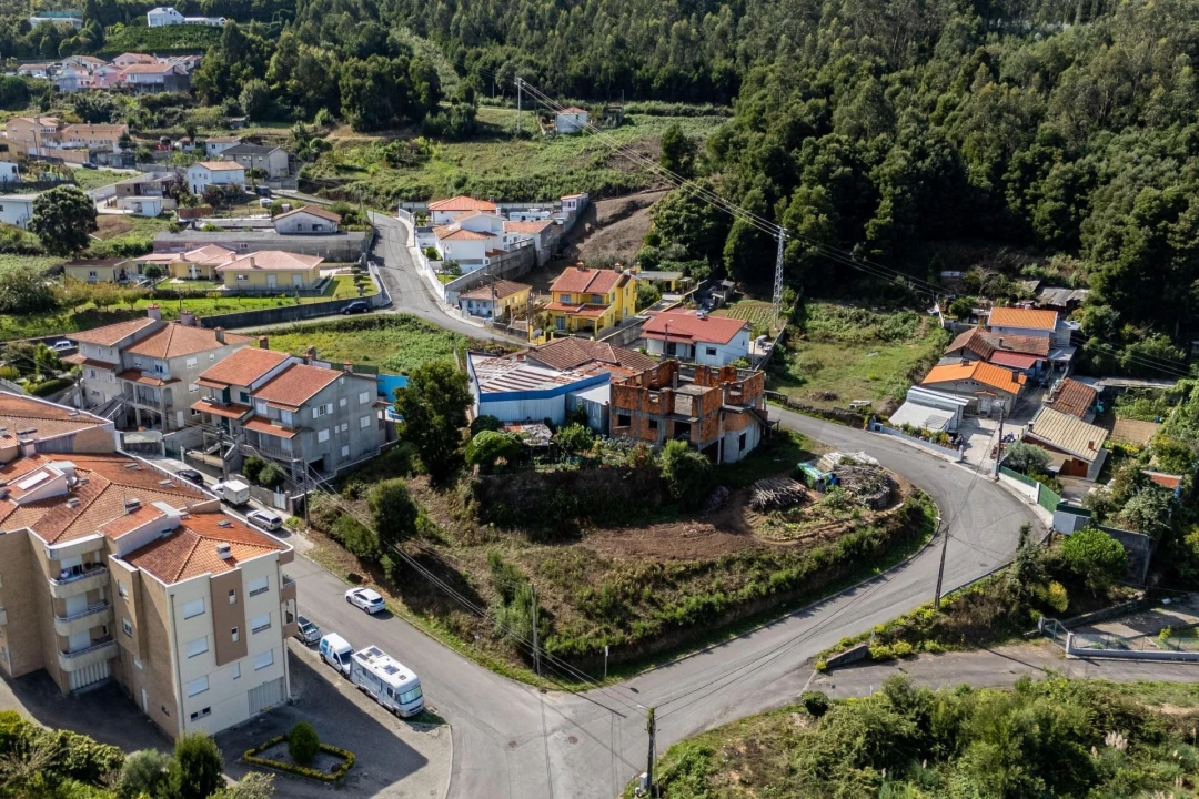 Terreno para Venda em Nogueira da Regedoura Foto 6