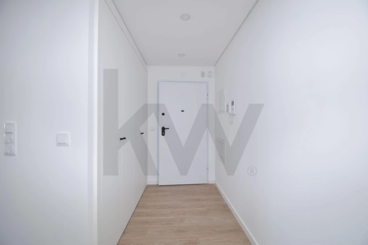 Apartamento T3 para Arrendamento em Ramada e Caneças Foto 6