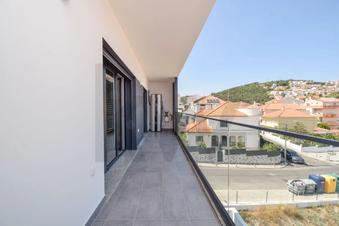 Apartamento T3 para Arrendamento em Ramada e Caneças Foto 1