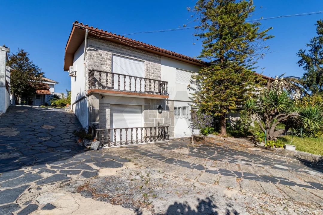 Moradia T6 para Venda em O. Azeméis, Riba-Ul, Ul, Macinhata Seixa, Madail Foto 24