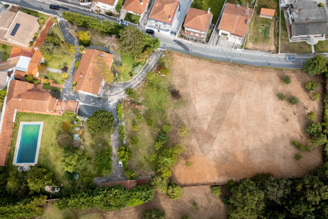 Moradia T6 para Venda em O. Azeméis, Riba-Ul, Ul, Macinhata Seixa, Madail Foto 8