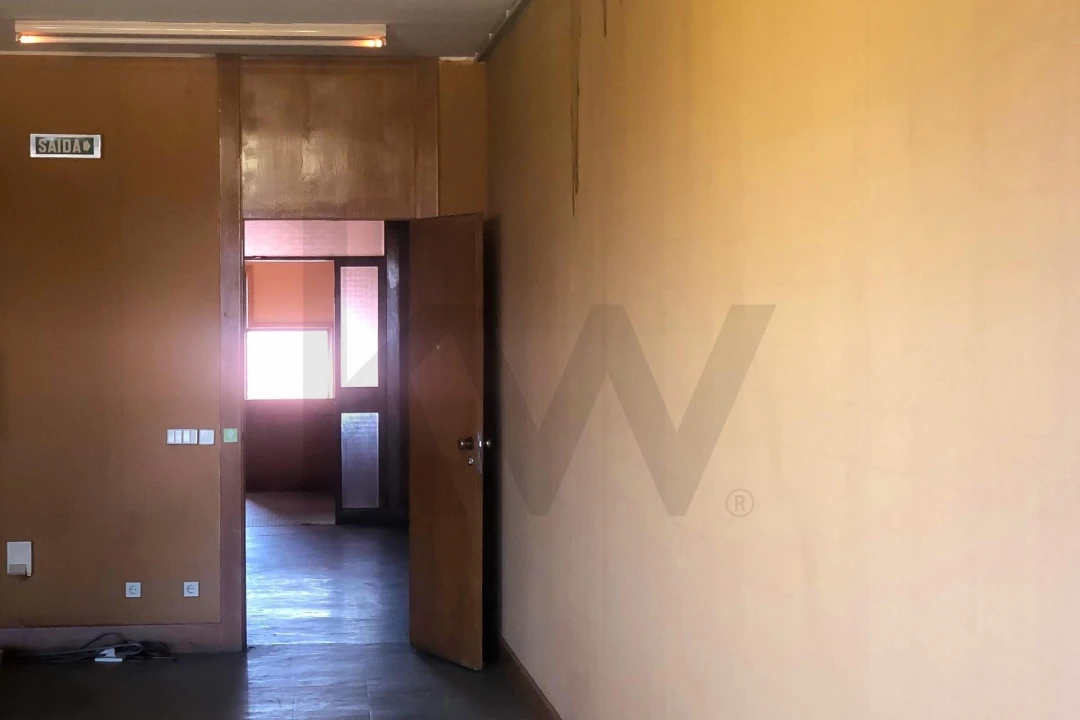 Prédio para Venda em Vila Nova de Foz Côa Foto 13