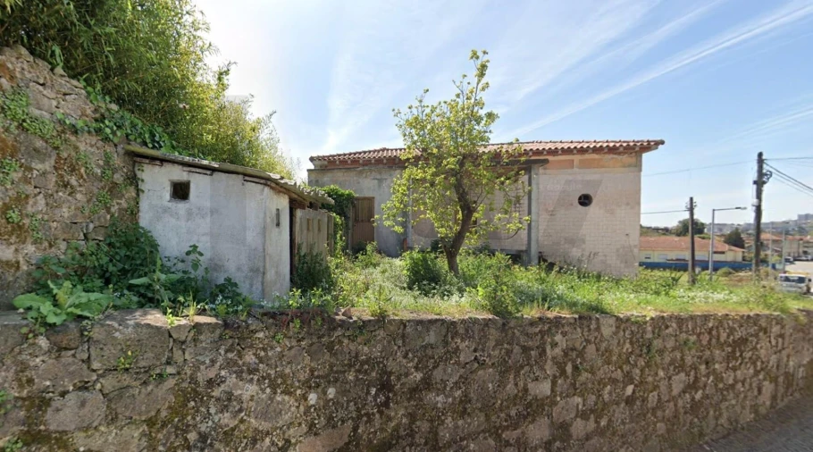 Moradia T9 para Venda em Campanhã