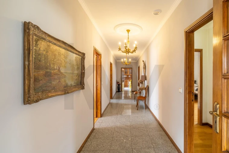 Moradia T4 para Venda em Vilarinho Foto 12