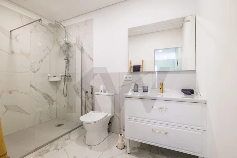 Moradia T4 para Venda em Vilarinho Foto 18