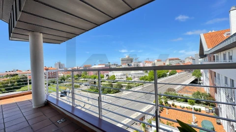 Apartamento T5 para Venda em Requeixo, Nossa Senhora de Fátima e Nariz