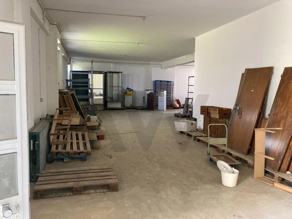 Armazém para Venda em Abraveses Foto 8