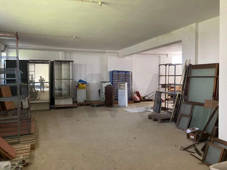 Armazém para Venda em Abraveses Foto 10