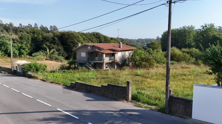 Terreno para Venda em São Miguel do Souto e Mosteirô Foto 8