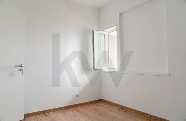 Apartamento T1 para Venda em Alfragide Foto 9