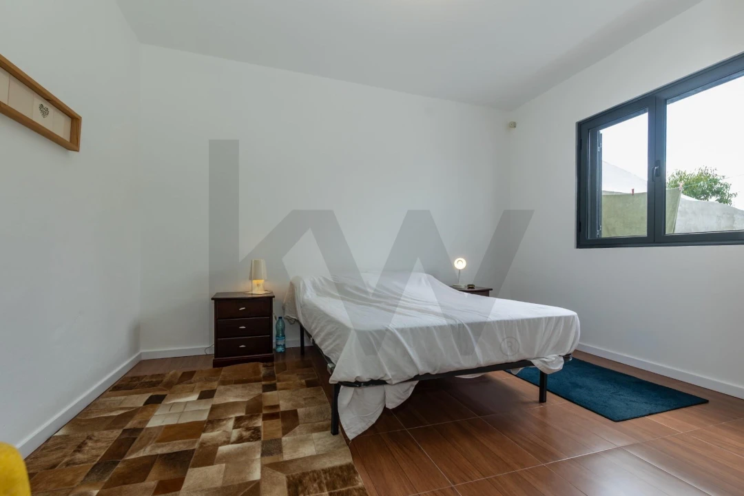 Moradia T4 para Venda em Ponta Delgada (São José) Foto 17