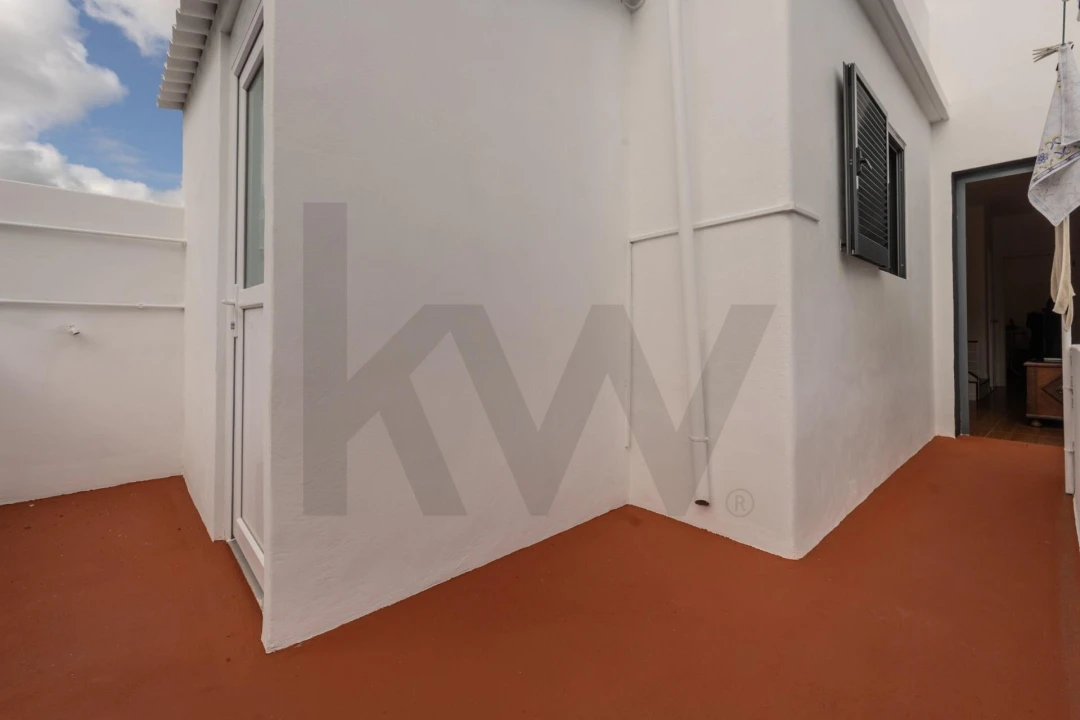 Moradia T4 para Venda em Ponta Delgada (São José) Foto 33