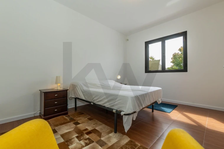 Moradia T4 para Venda em Ponta Delgada (São José) Foto 18