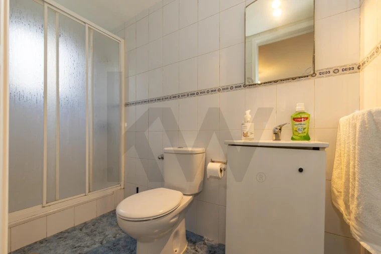 Moradia T4 para Venda em Ponta Delgada (São José) Foto 29