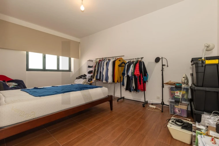 Moradia T4 para Venda em Ponta Delgada (São José) Foto 16