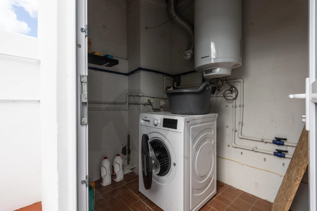 Moradia T4 para Venda em Ponta Delgada (São José) Foto 34