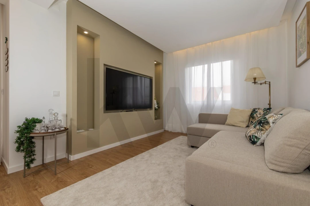 Apartamento T4 para Venda em Ponta Delgada (São José) Foto 2