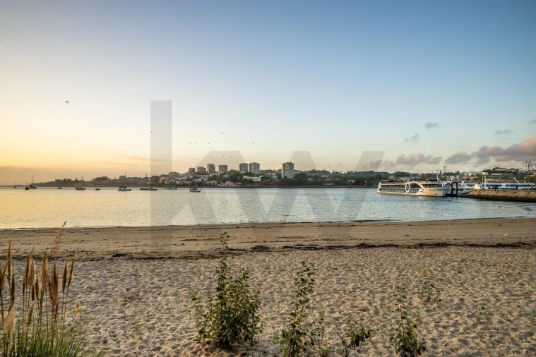 Apartamento T1 para Arrendamento em Canidelo Foto 30