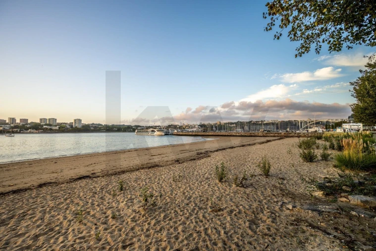 Apartamento T1 para Arrendamento em Canidelo Foto 25