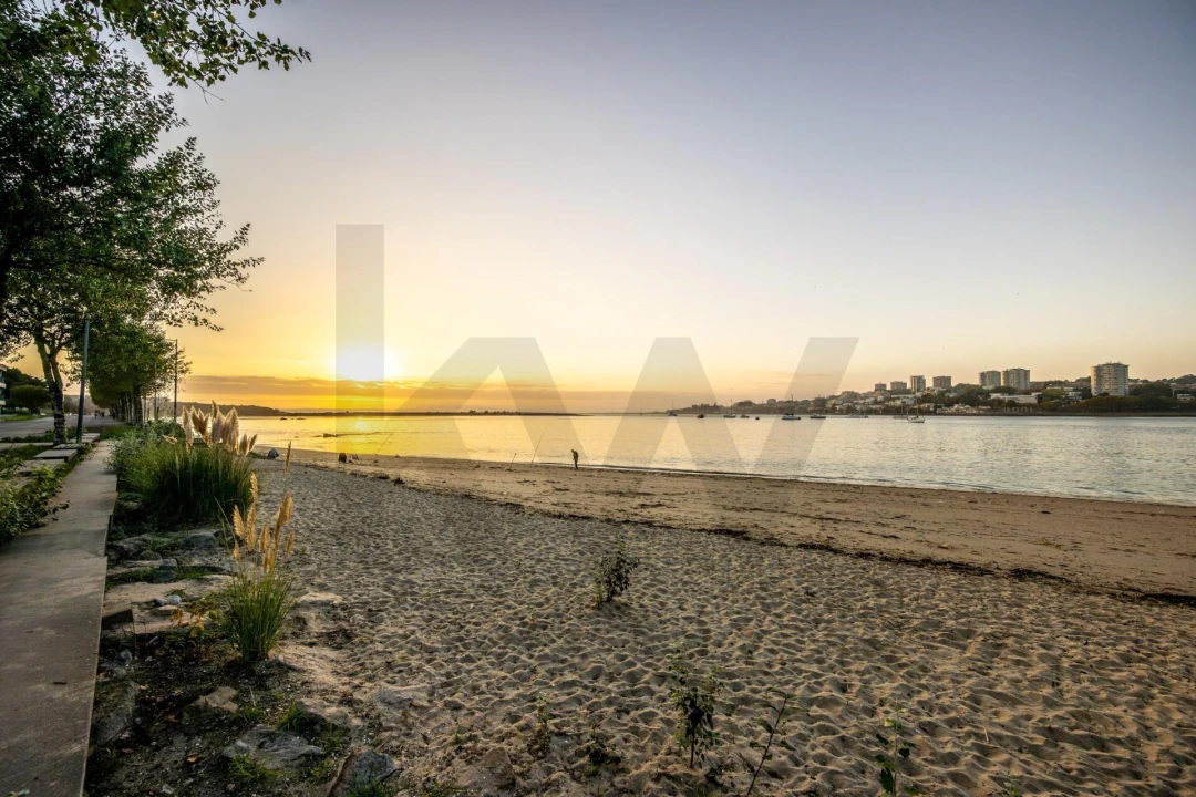 Apartamento T1 para Arrendamento em Canidelo Foto 26