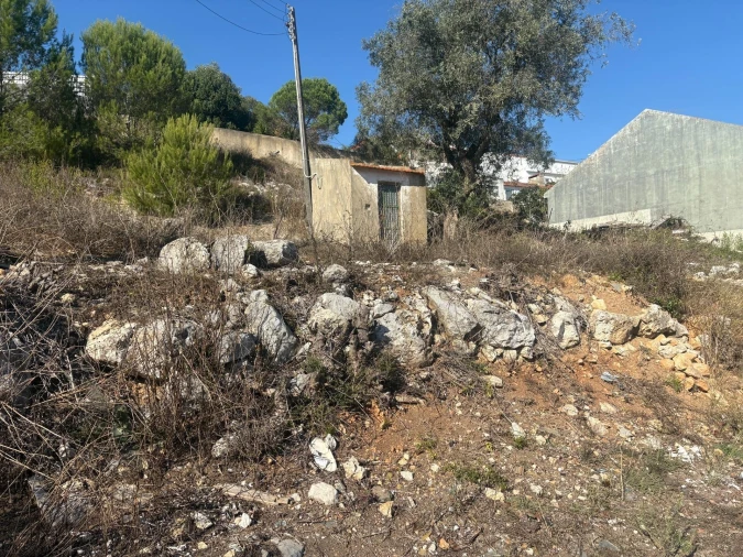 Terreno para Venda em Algueirão-Mem Martins Foto 3