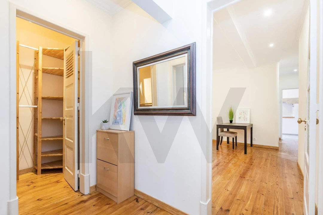 Apartamento T2 para Arrendamento em Lumiar Foto 6