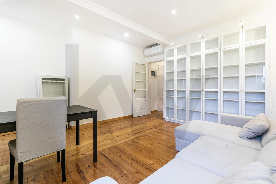 Apartamento T2 para Arrendamento em Lumiar Foto 2