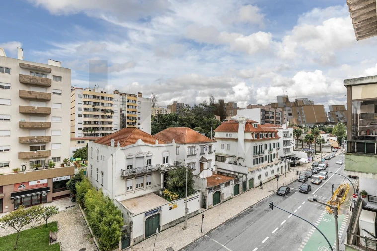 Apartamento T2 para Arrendamento em Lumiar Foto 13