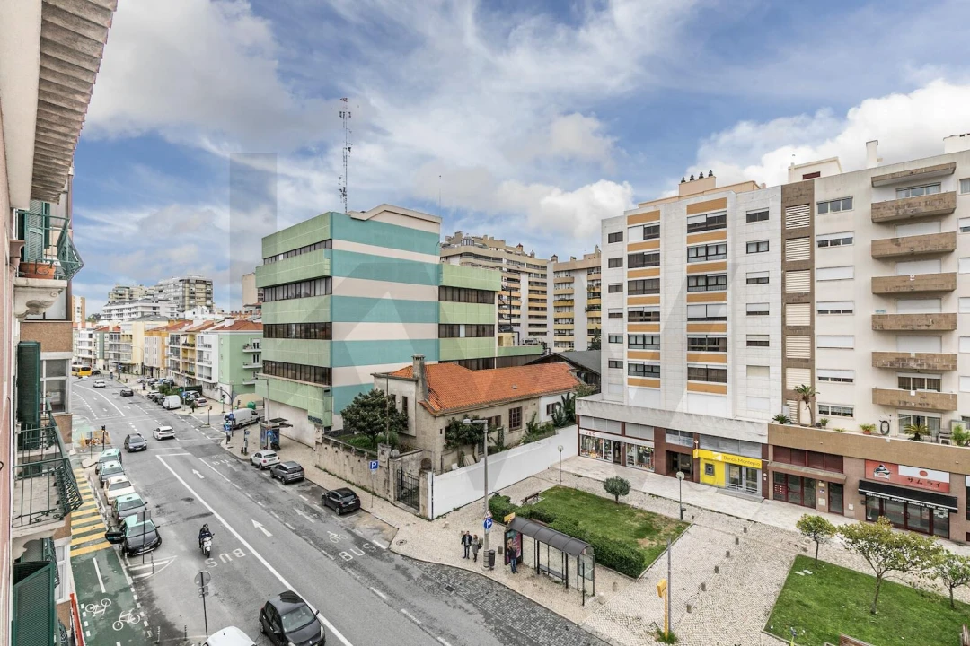 Apartamento T2 para Arrendamento em Lumiar Foto 14