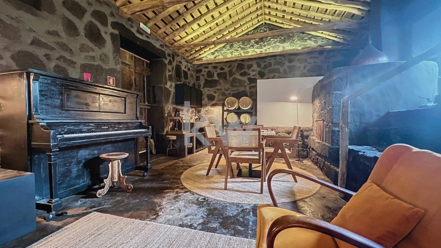 Moradia T6 para Venda em Santa Luzia Foto 7