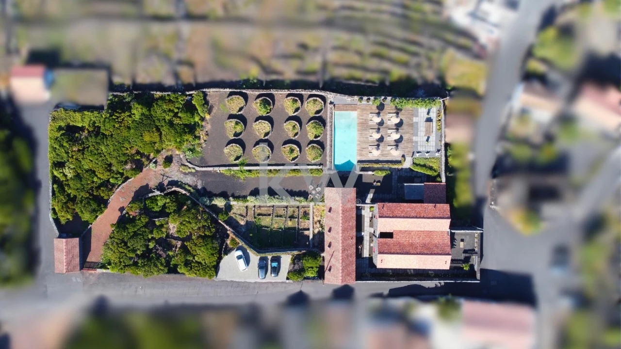 Moradia T6 para Venda em Santa Luzia Foto 33