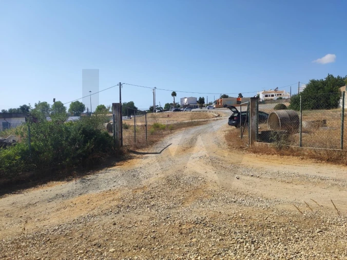 Terreno para Venda em Olhão Foto 10