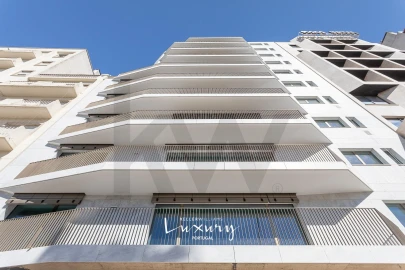 Apartamento T4 para Venda em Alvalade