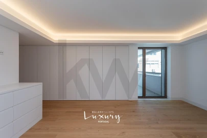 Apartamento T4 para Venda em Alvalade
