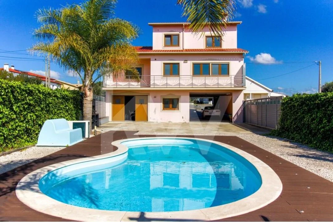 Moradia T3 para Venda em Louriçal Foto 1