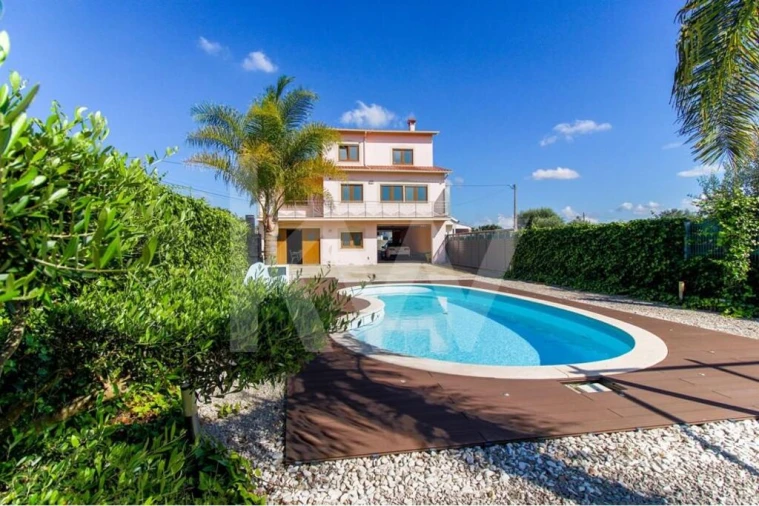 Moradia T3 para Venda em Louriçal Foto 5