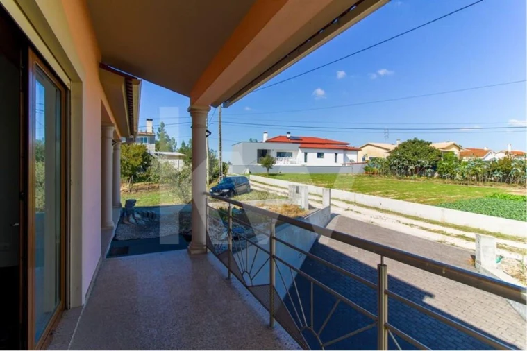 Moradia T3 para Venda em Louriçal Foto 10