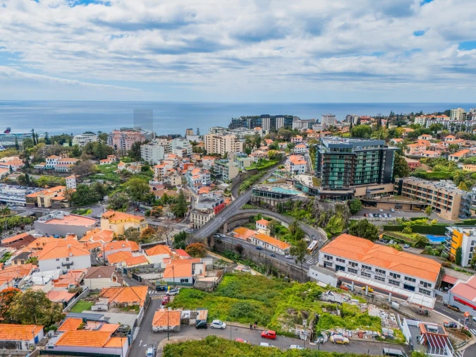Terreno para Venda em Funchal (São Pedro) Foto 12