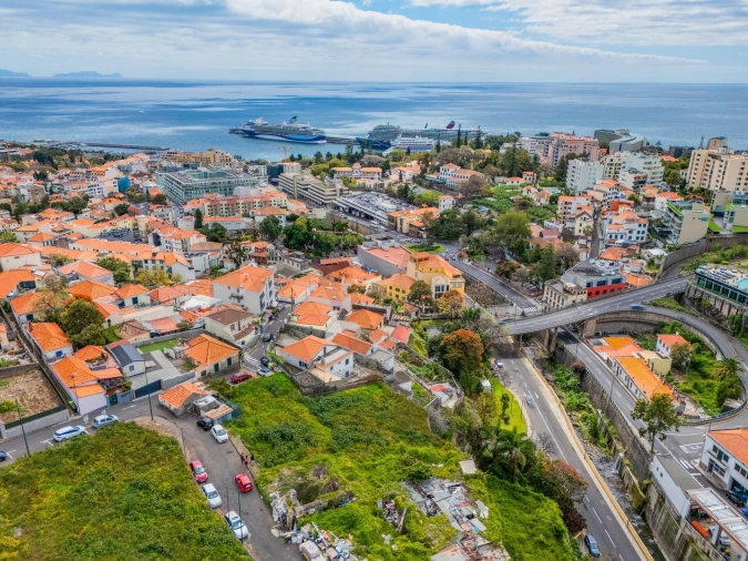 Terreno para Venda em Funchal (São Pedro) Foto 4
