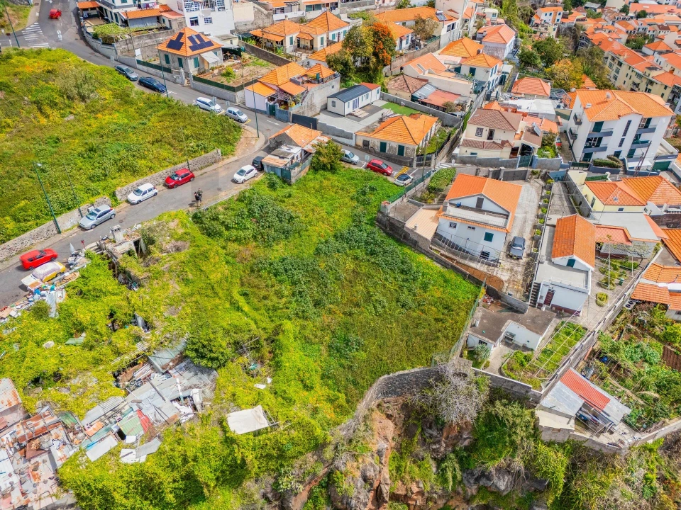 Terreno para Venda em Funchal (São Pedro) Foto 9