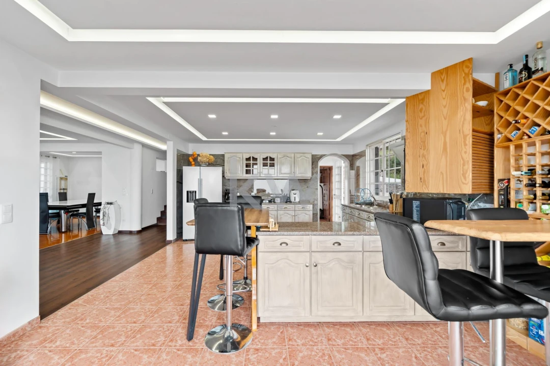 Moradia T9 para Venda em Monte Foto 64