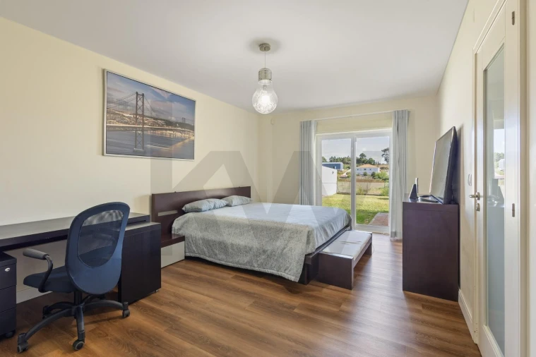 Moradia T3 para Venda em Santa Barbara Foto 13